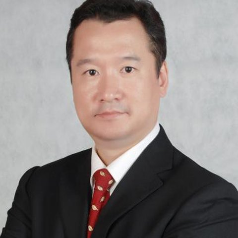 鲍英凯 · 营销战略管理专家