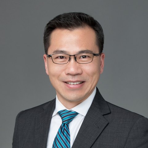 周传文 · 资深财务顾问